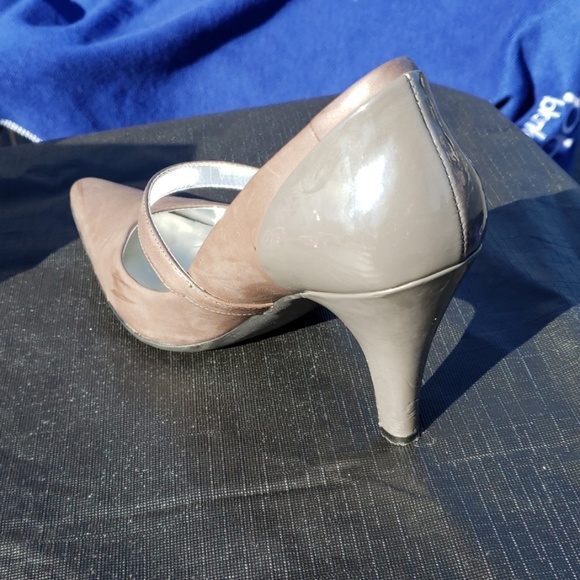 Shoes - Picture 3 of 3